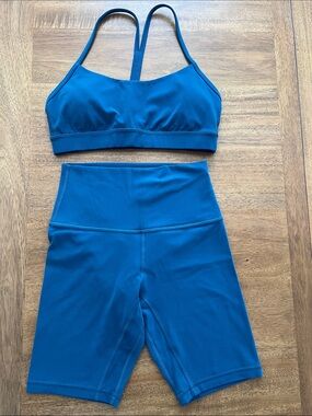 Lululemon Blue Borealis Set